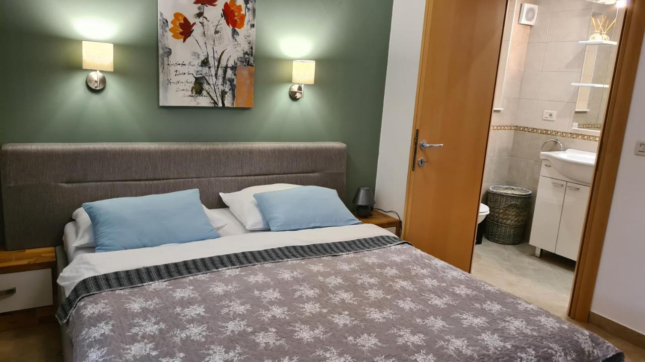 Villa Amalia Apartment 2 มาลินสกา ภายนอก รูปภาพ