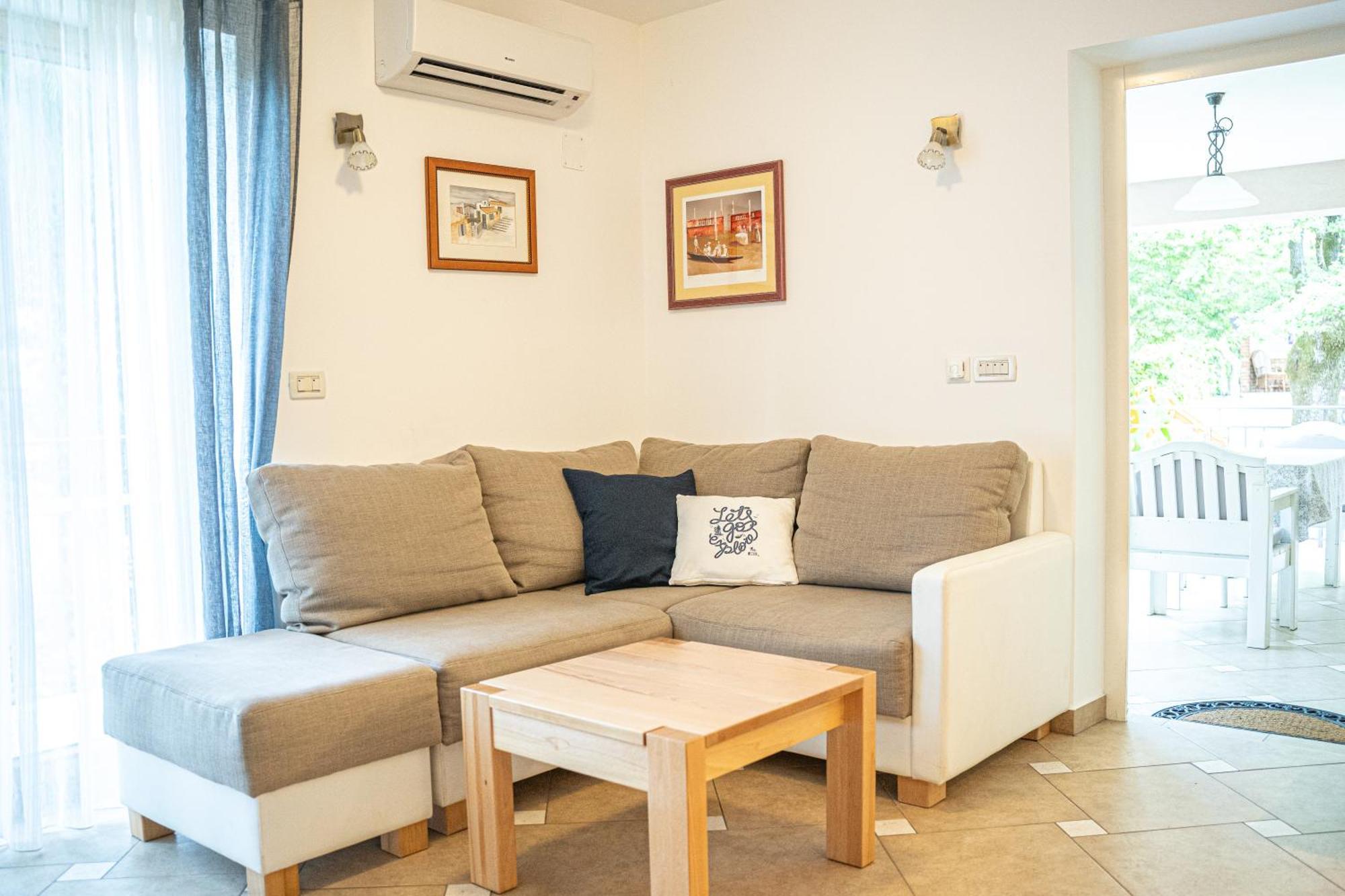 Villa Amalia Apartment 2 มาลินสกา ภายนอก รูปภาพ